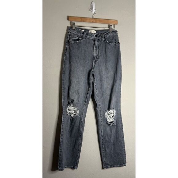 Universal Thread Gray Wash Busted Knee Vintage Straight Jeans - Picture 1 of 16